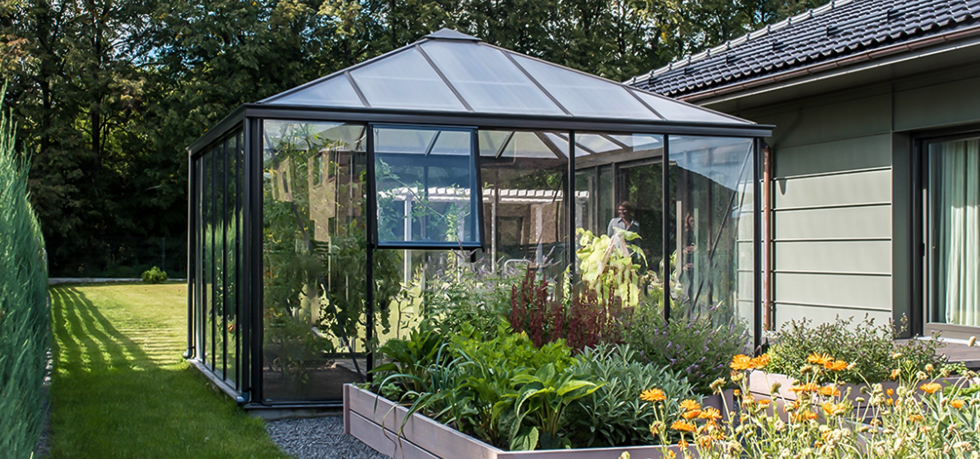 Firkantet-drivhus-orangeri-TETRA-uteluksus-2 Firkantet-drivhus-orangeri-TETRA-uteluksus-2