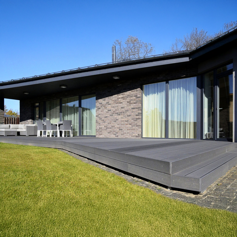 vedlikeholdsfri-terrasse-aluminiumkonstruksjon-trekompositt-uteluksus